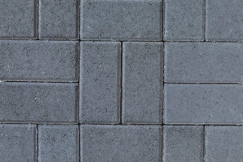 Tobermore Pedesta — Charcoal edging sample
